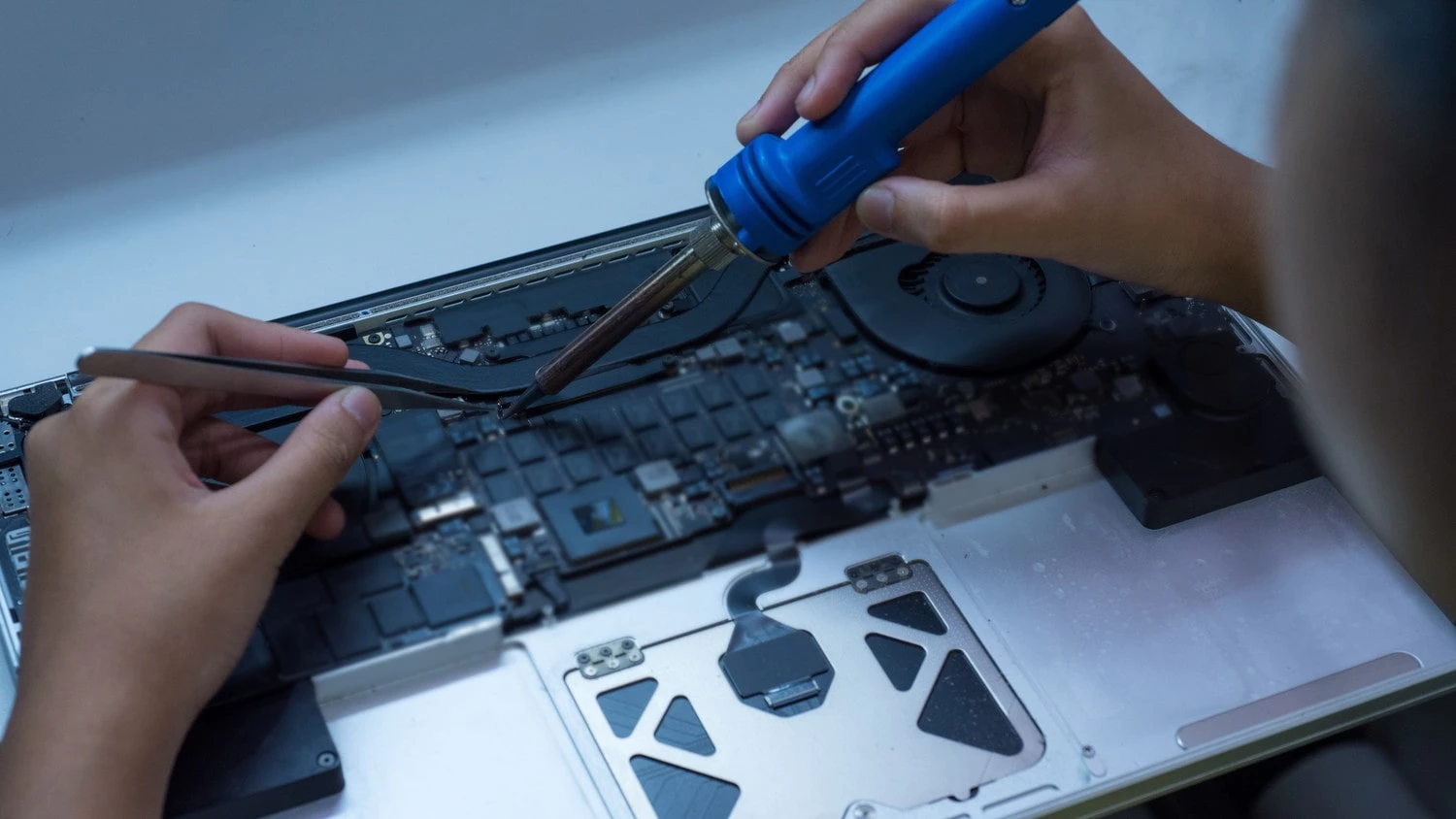 Laptop Repair Service4